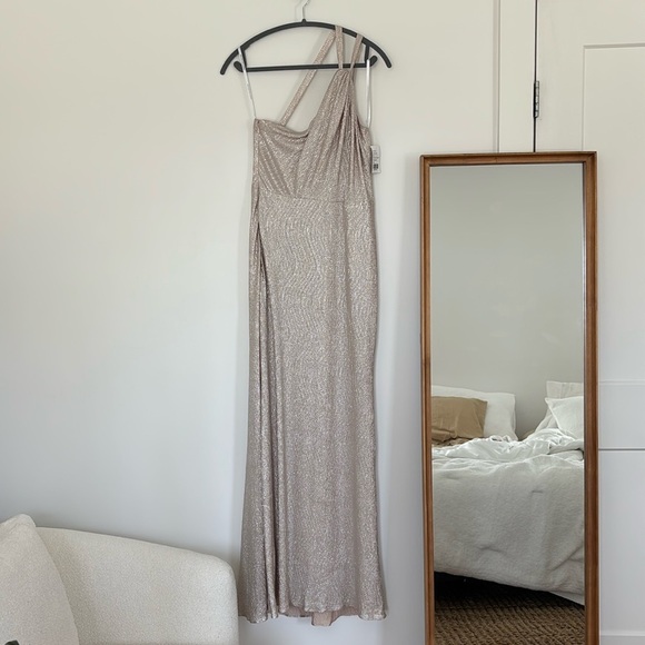 NWT Dessy Collection Silver Pink Rose One Shoulder Formal Gown Maxi Prom Dress - Picture 3 of 8